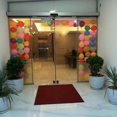 Infinity Juffair Suites Manamah Buitenkant foto
