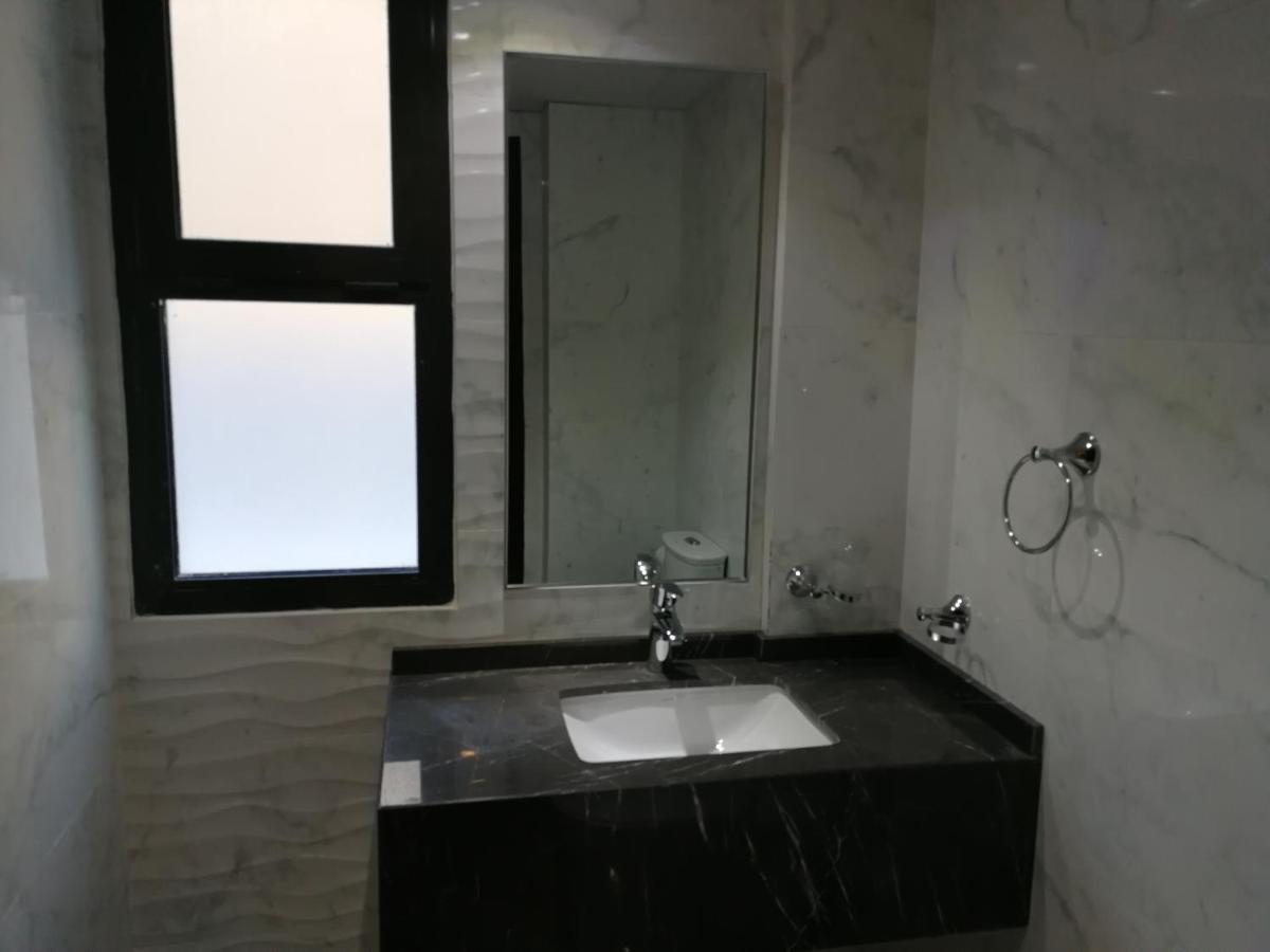 Infinity Juffair Suites Manamah Buitenkant foto